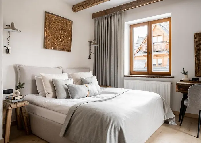 Apartament Malinowa